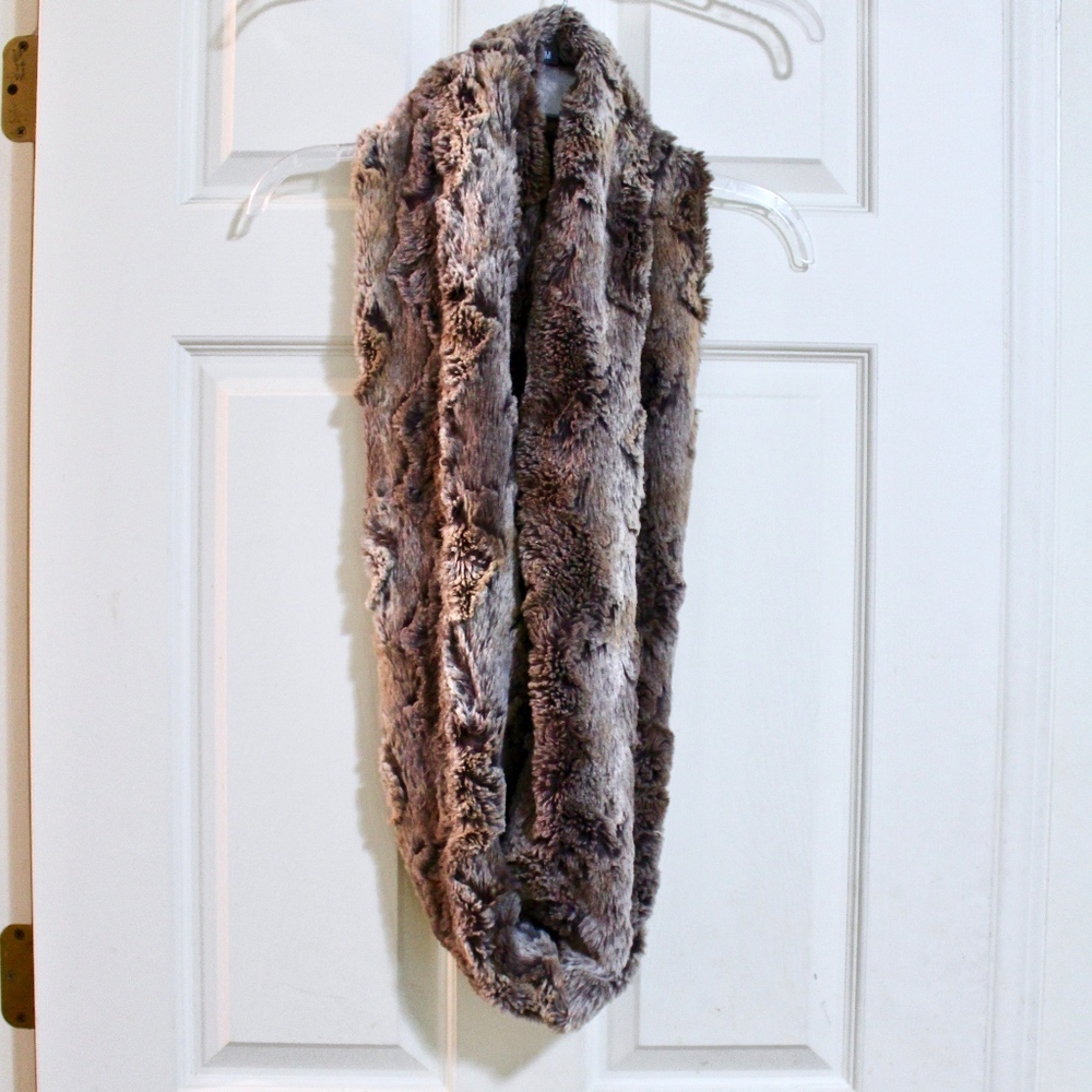 Fur Infinity Scarf! :) - Picture 4 of 4